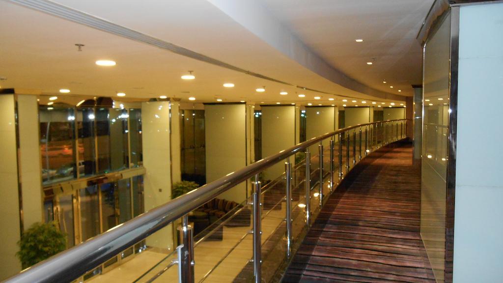 Grand Mayral Hotel Khobar Buitenkant foto