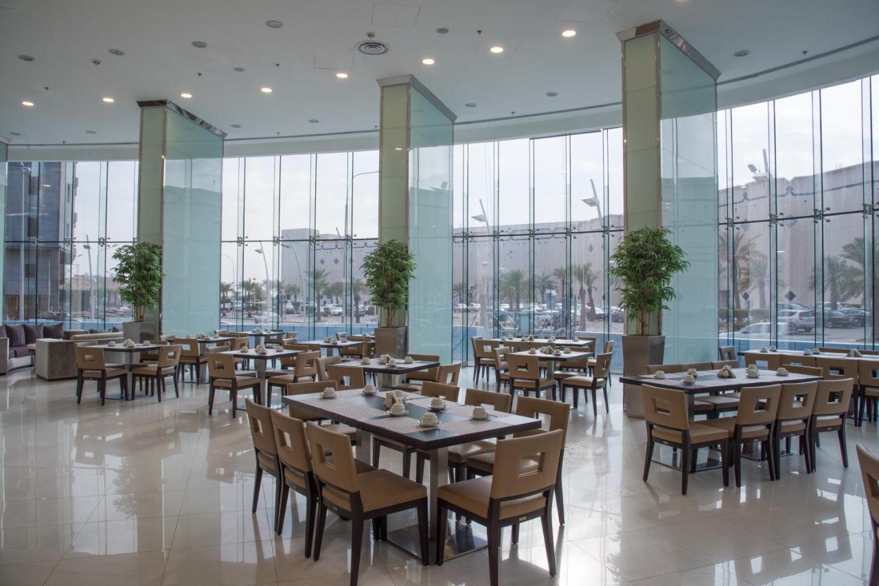 Grand Mayral Hotel Khobar Buitenkant foto