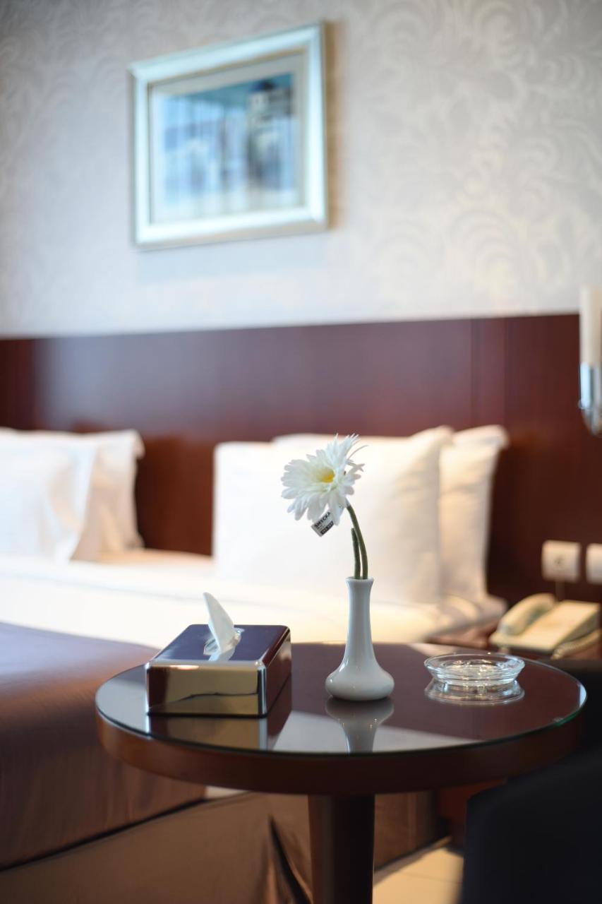 Grand Mayral Hotel Khobar Buitenkant foto